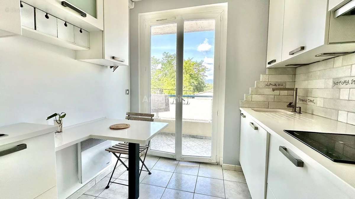 Appartement à VILLENEUVE-LOUBET