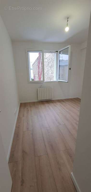 Appartement à PARIS-20E