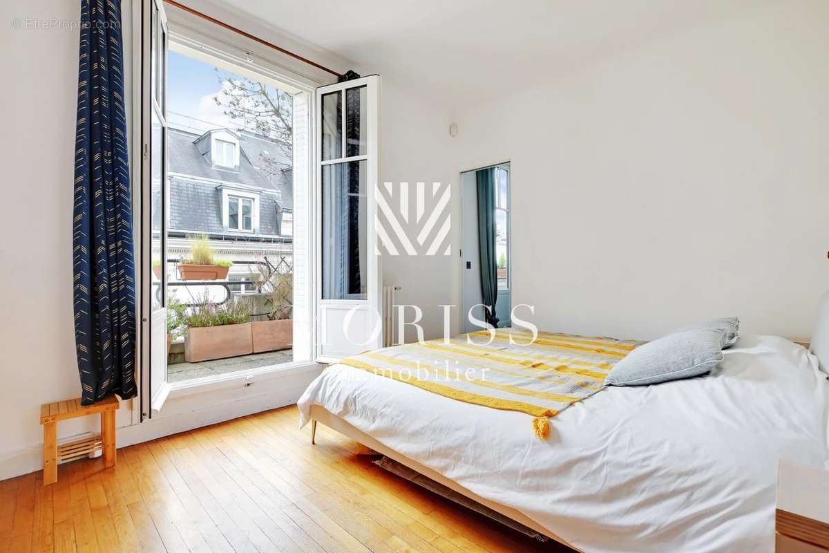 Appartement à PARIS-2E