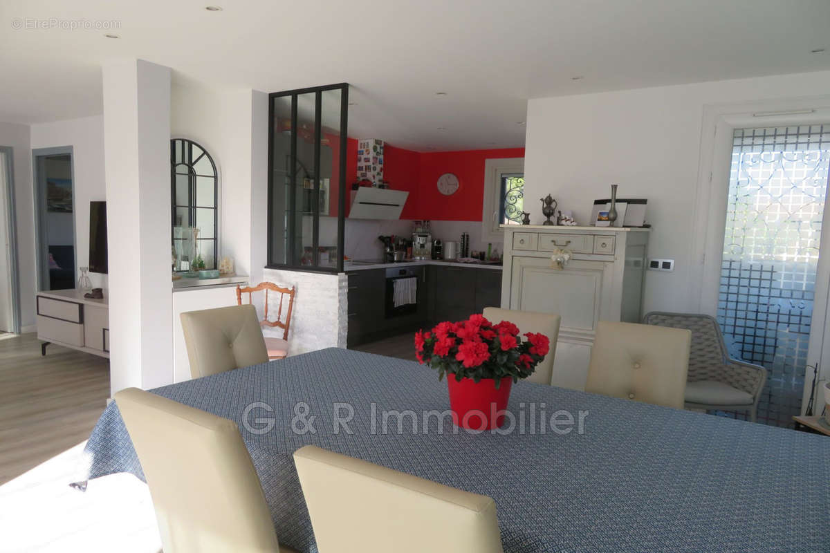 Appartement à SANARY-SUR-MER