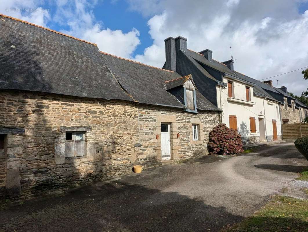 Maison à JOSSELIN