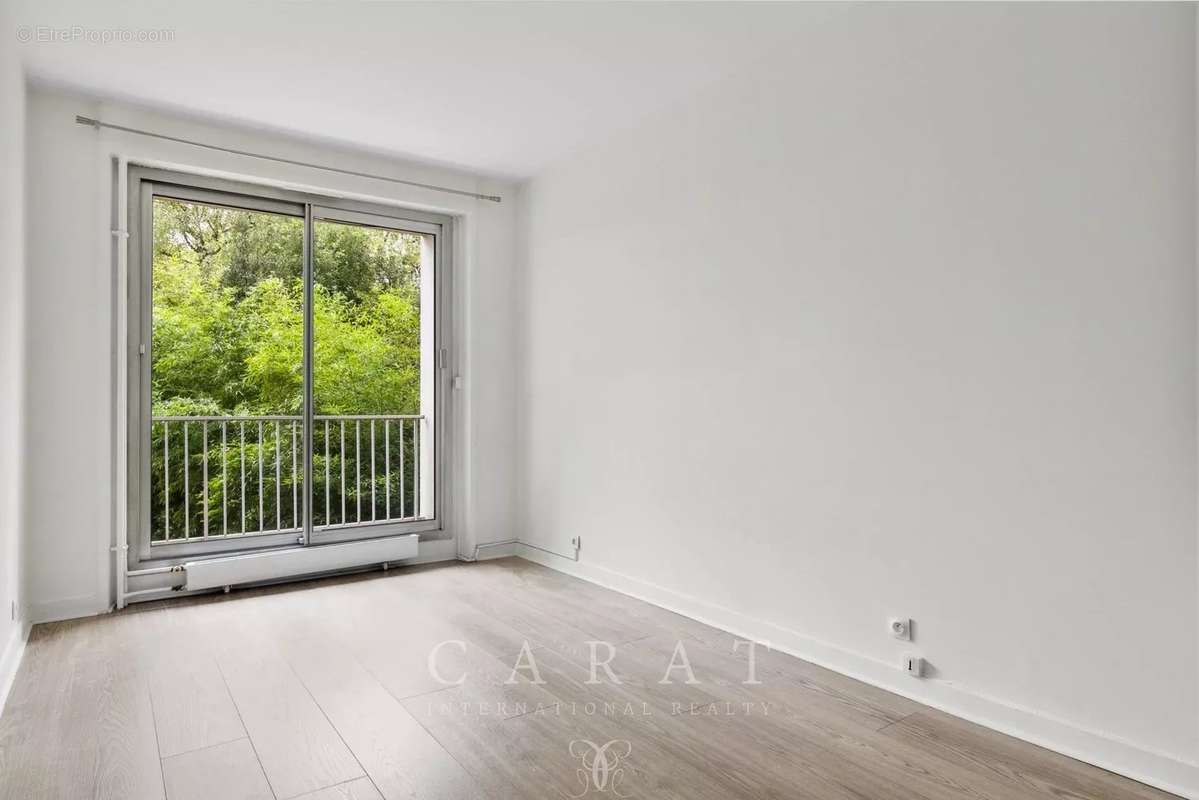 Appartement à LEVALLOIS-PERRET