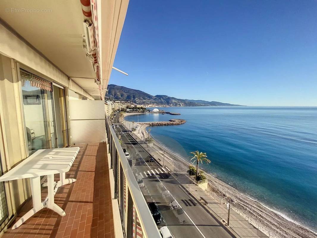 Appartement à ROQUEBRUNE-CAP-MARTIN