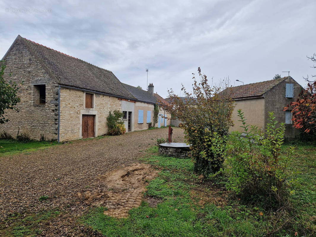 Maison à SAINTE-MARIE-LA-BLANCHE