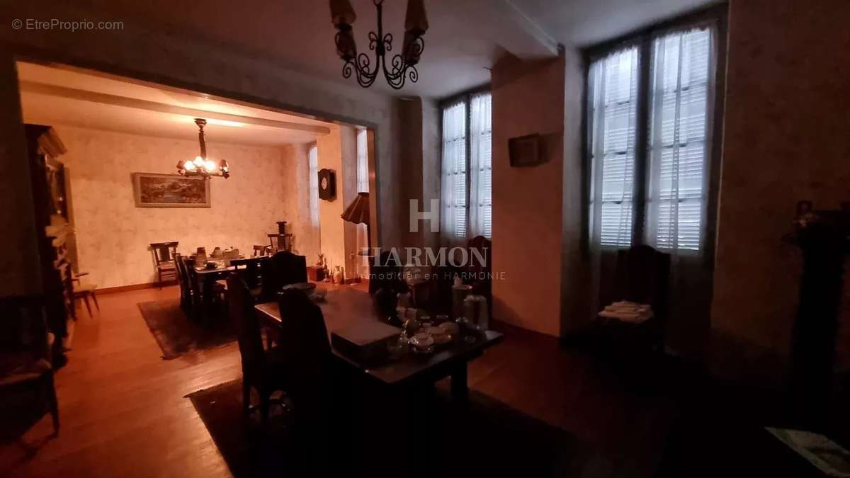 Appartement à OLORON-SAINTE-MARIE