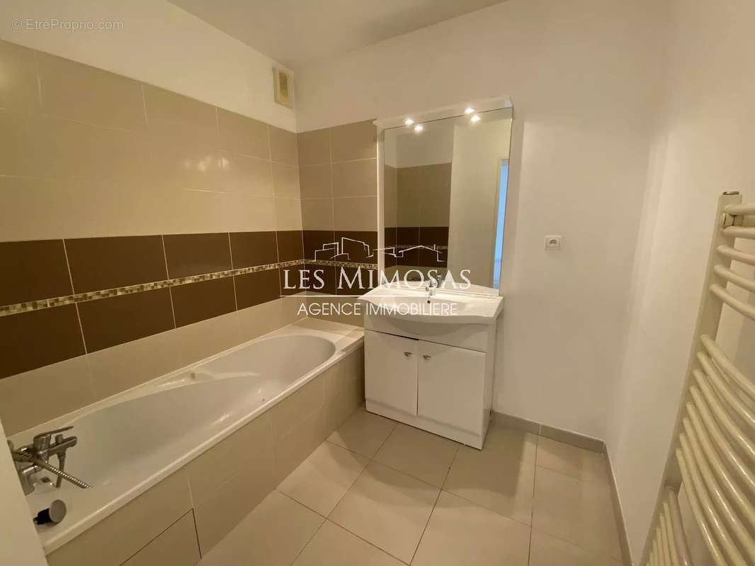 Appartement à FREJUS