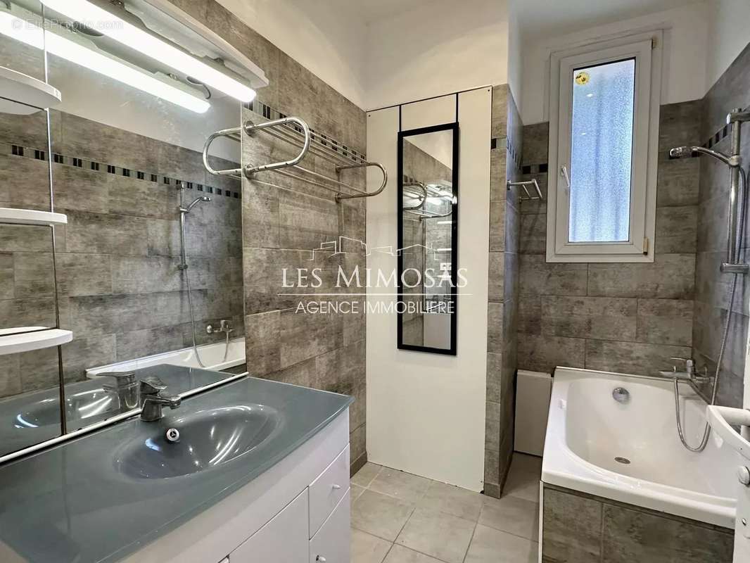 Appartement à FREJUS