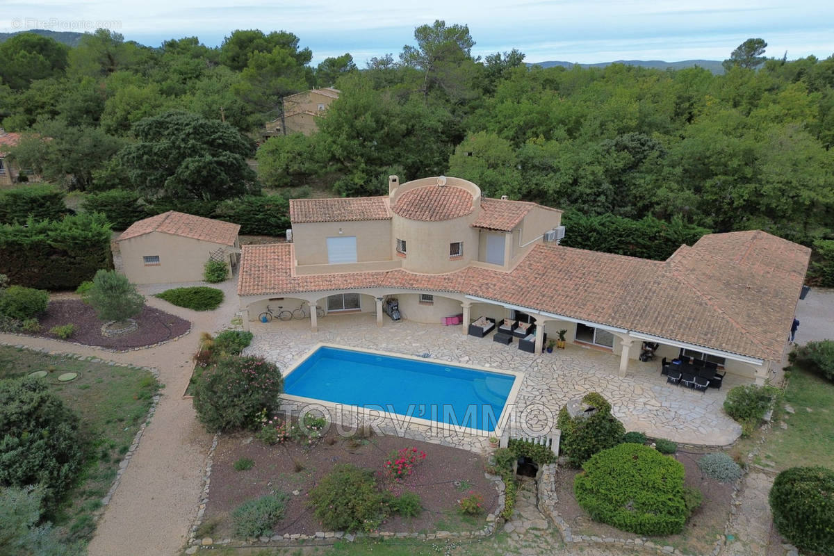 Maison à SAINT-MAXIMIN-LA-SAINTE-BAUME