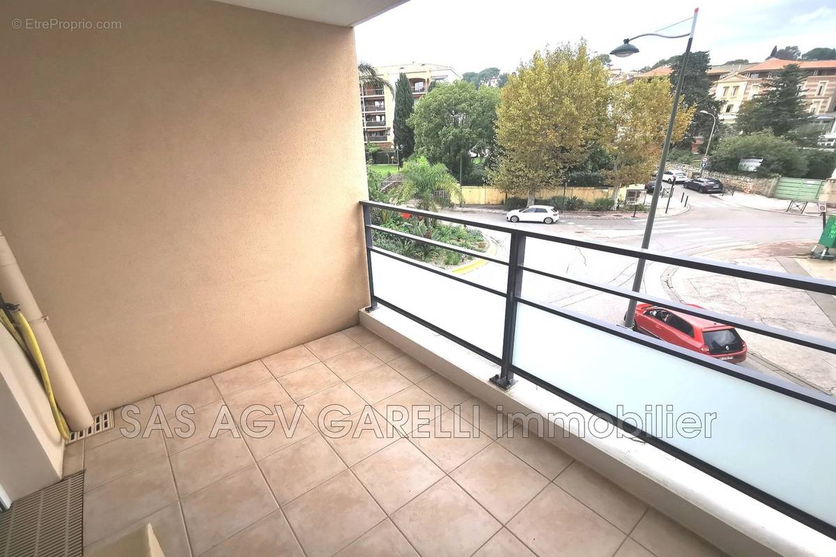 Appartement à HYERES