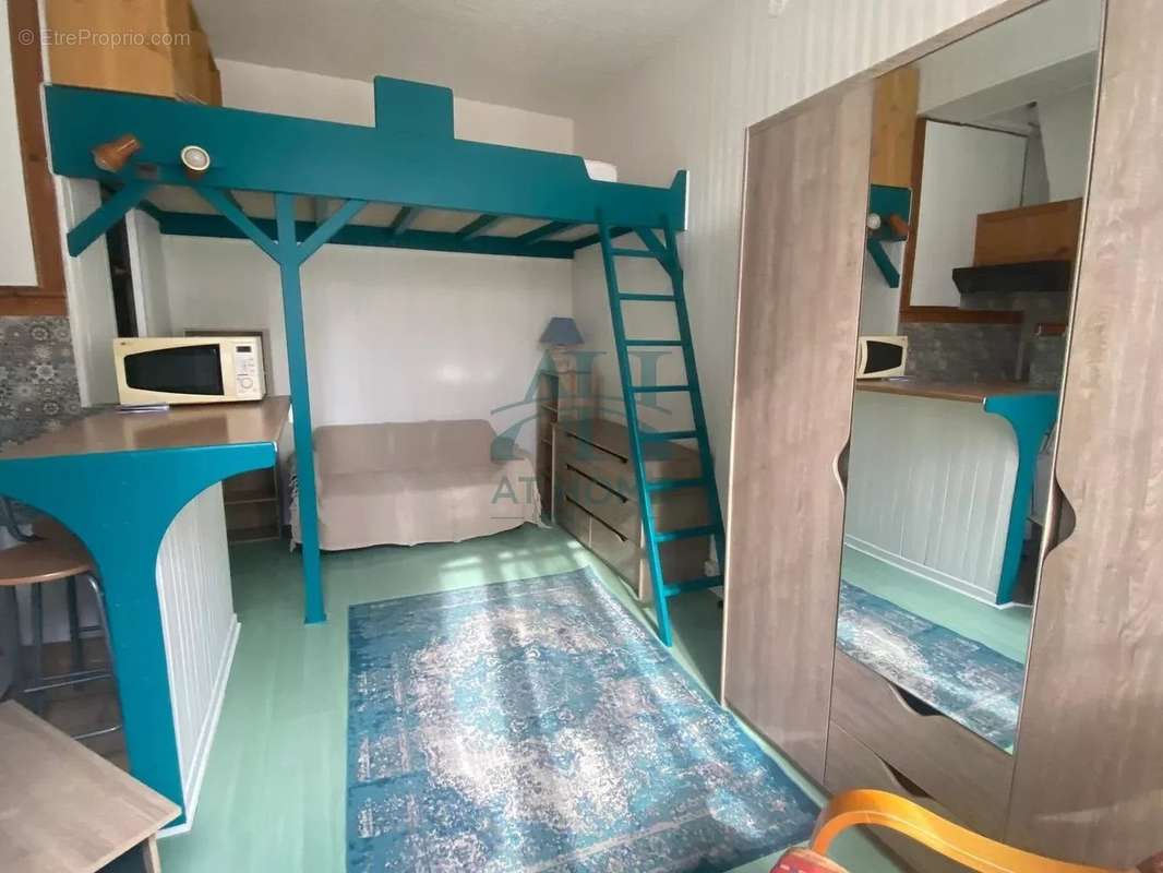 Appartement à PARIS-10E