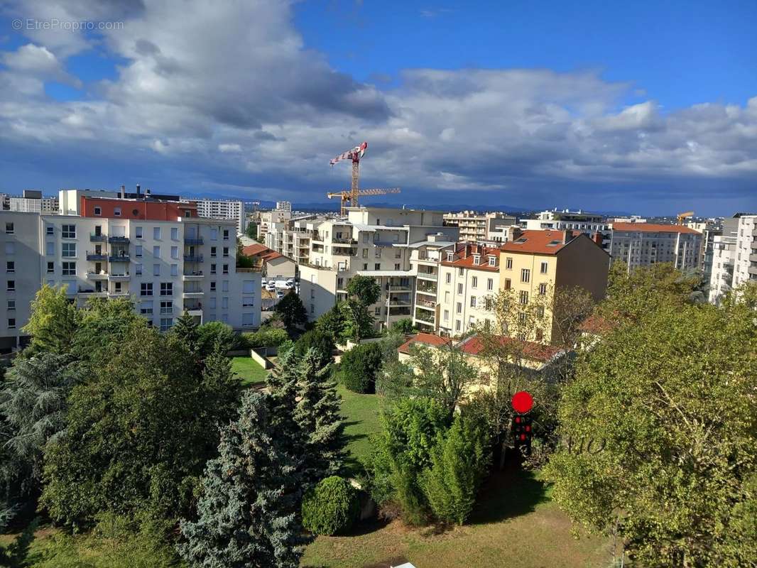 Appartement à LYON-8E