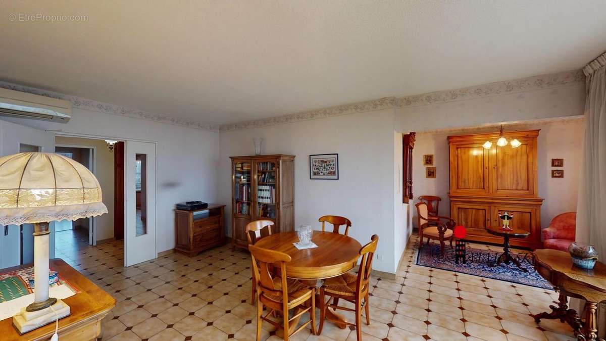 Appartement à LYON-8E