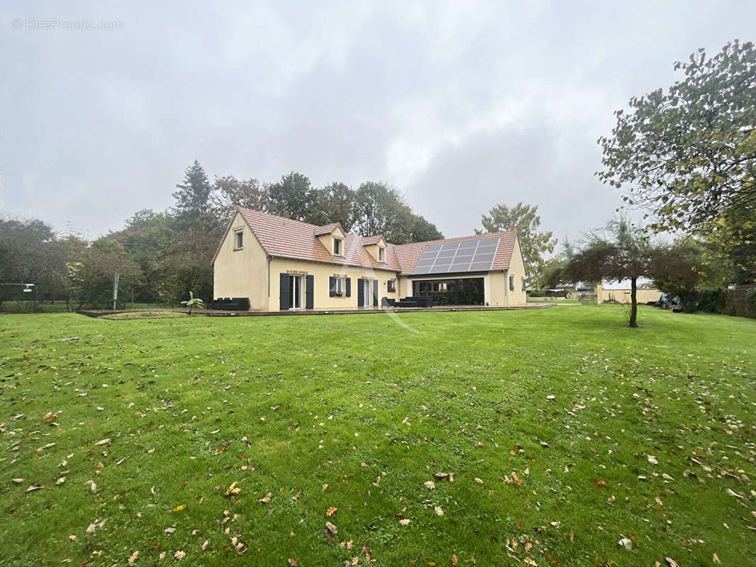 Maison à DOURDAN