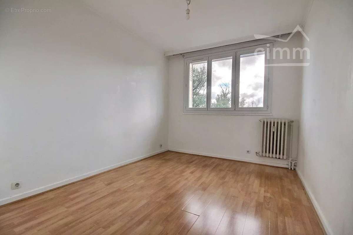 Appartement à LE TEIL