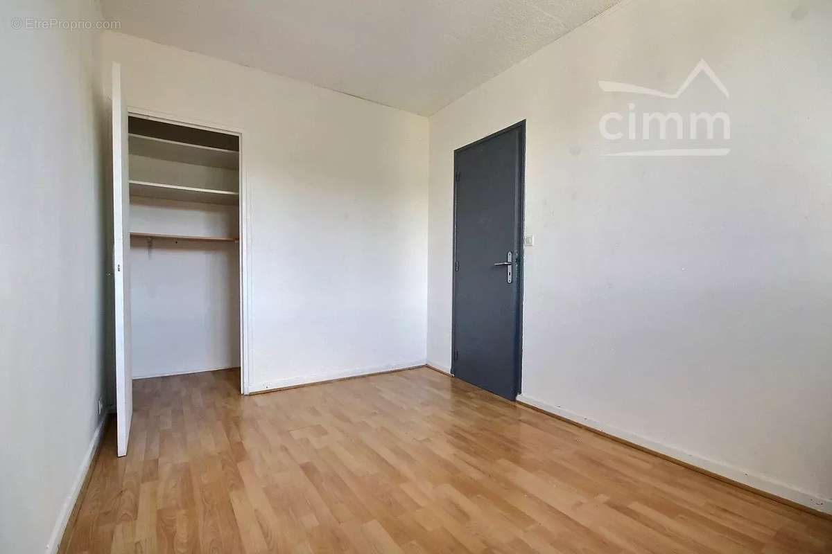 Appartement à LE TEIL