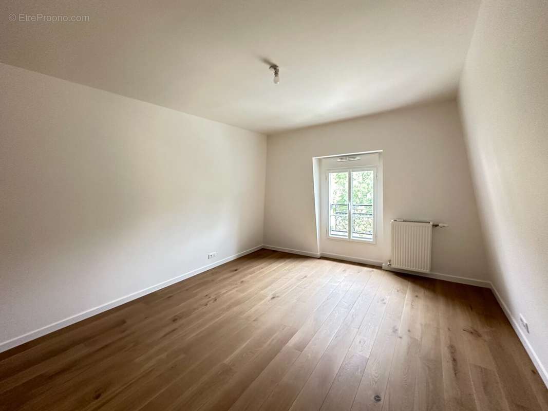 Appartement à SURESNES