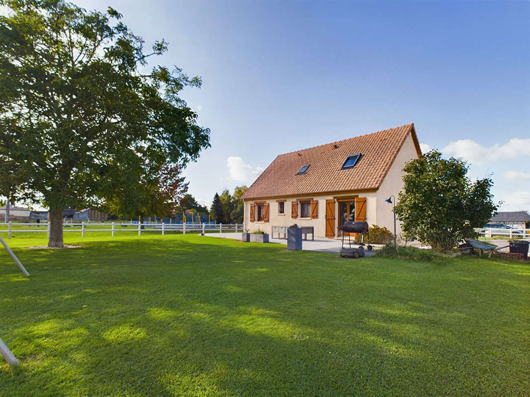 Maison à TOURVILLE-LA-CAMPAGNE