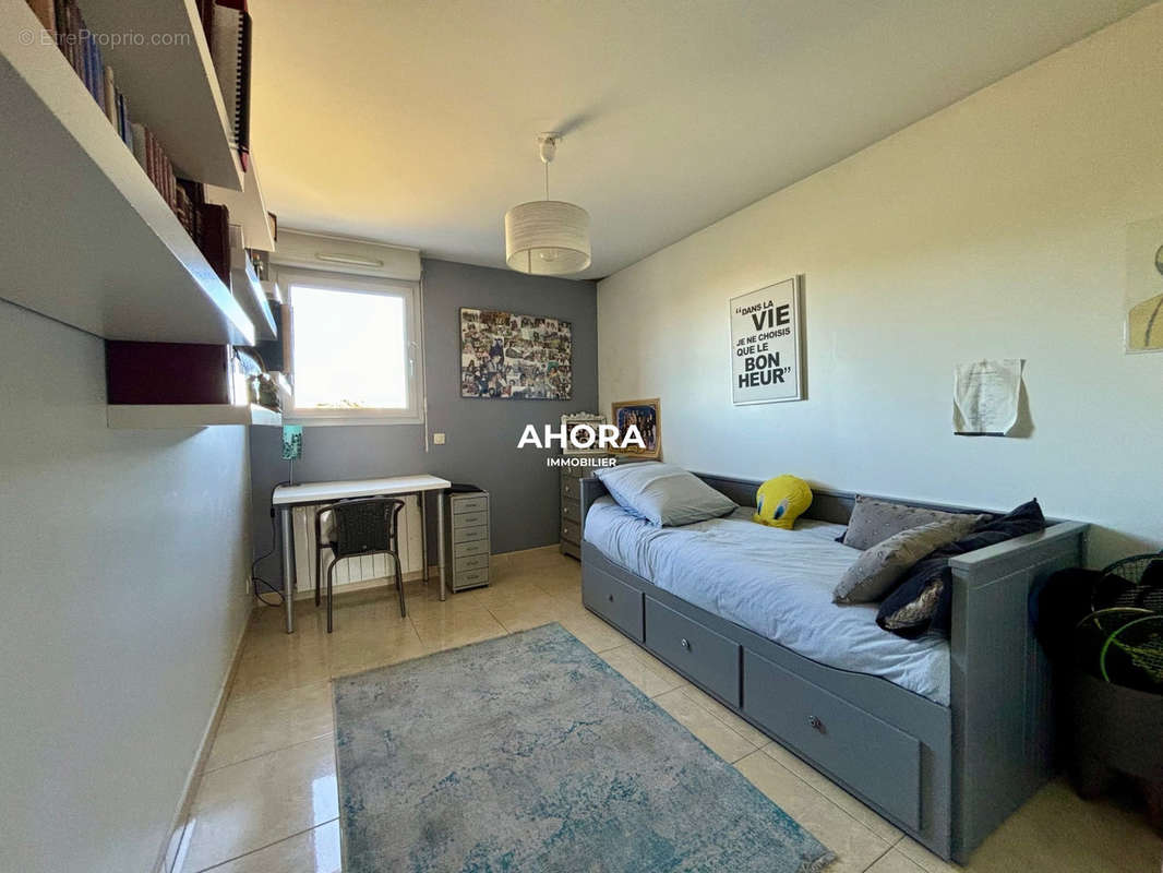 Appartement à MARSEILLE-9E