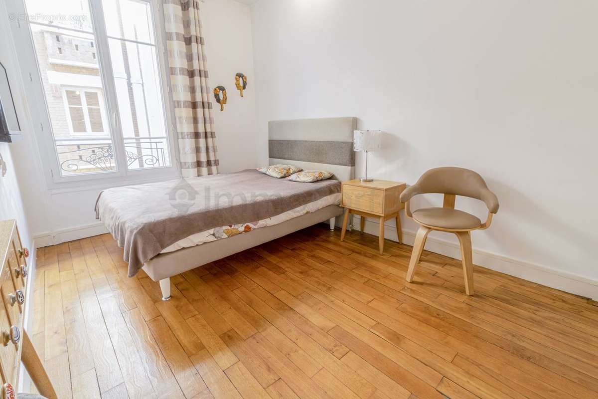 Appartement à PARIS-20E