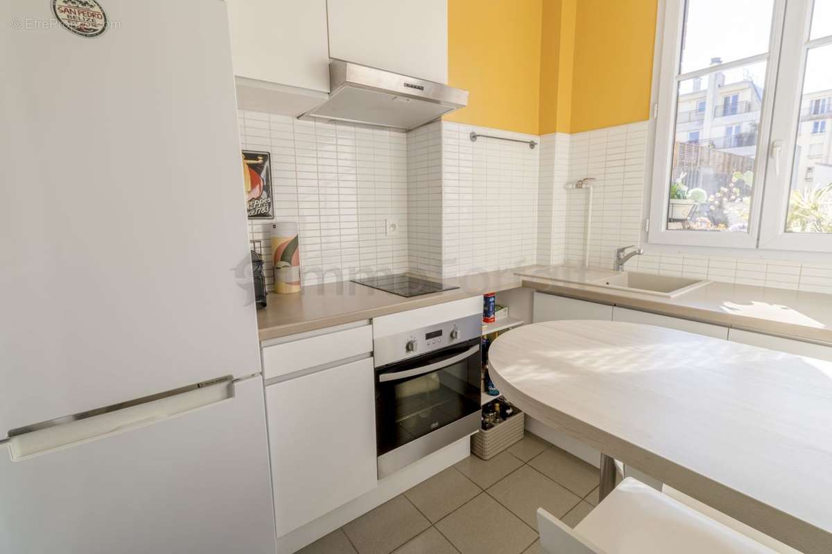 Appartement à PARIS-20E