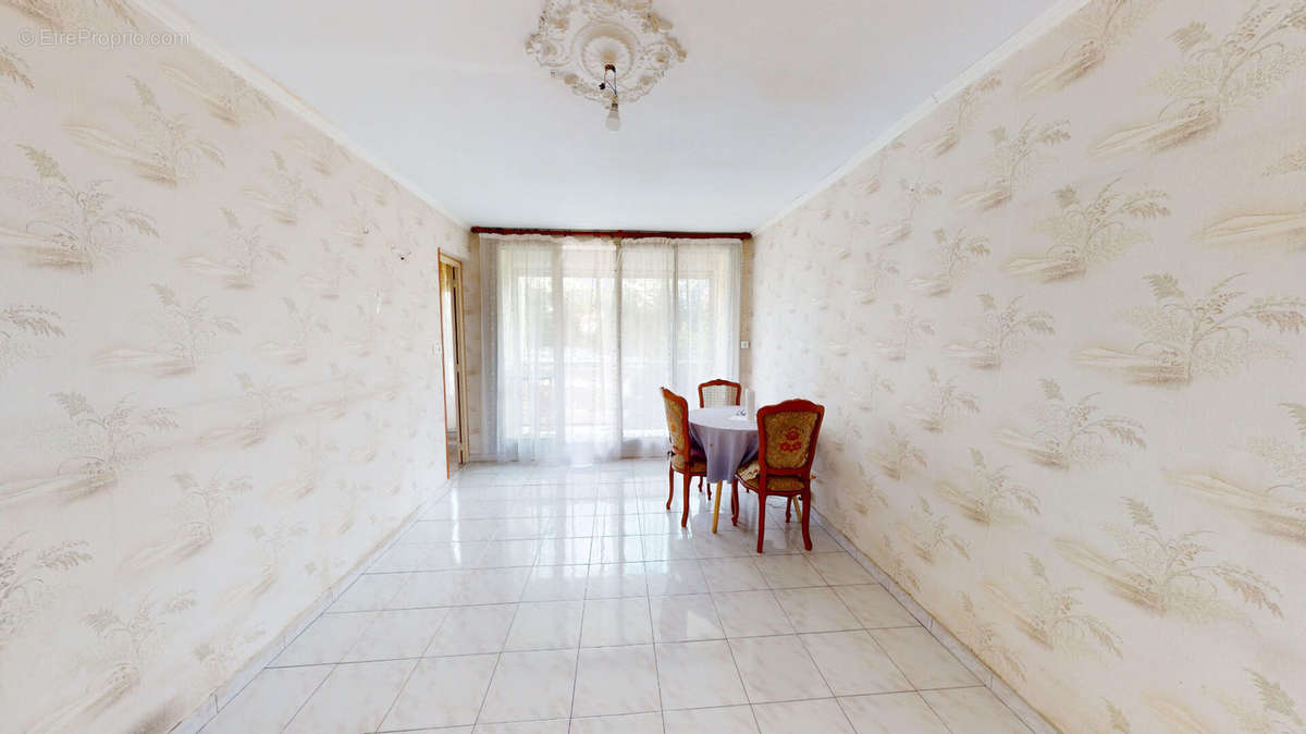 Appartement à MARSEILLE-10E