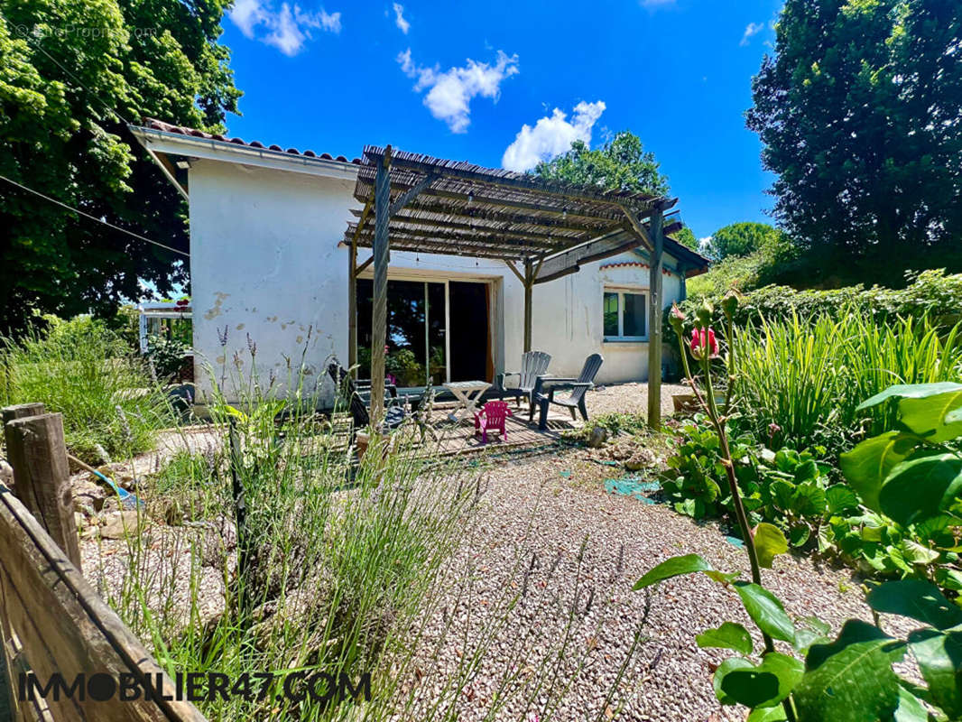 Maison à CASTELMORON-SUR-LOT