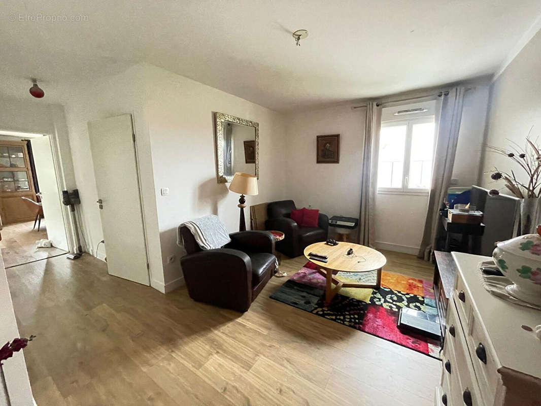 Appartement à SARTROUVILLE