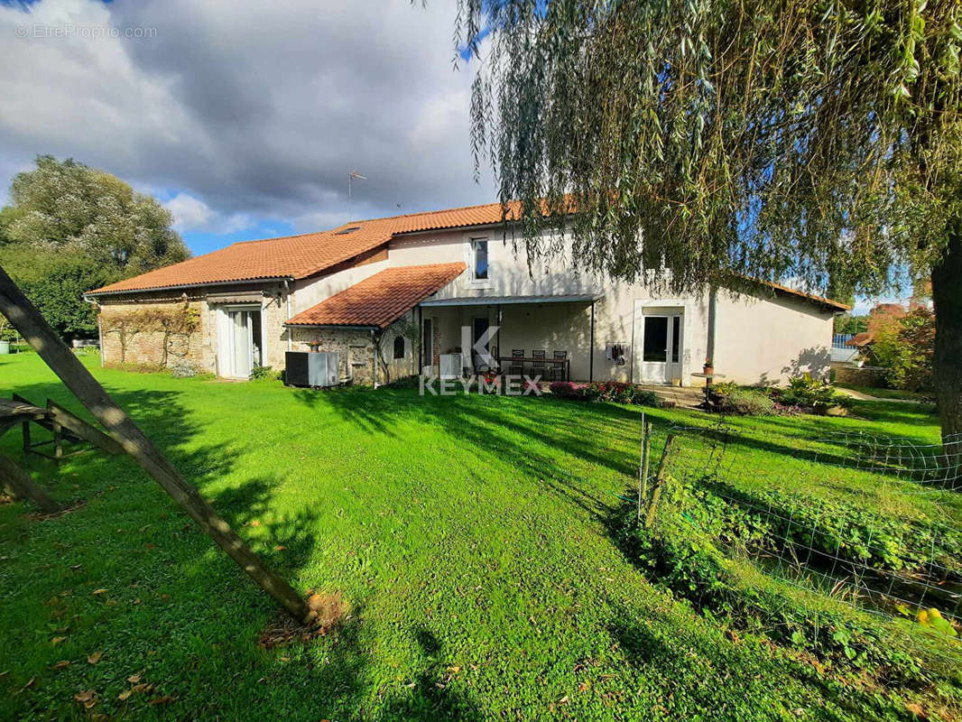 Maison à SAINTE-HERMINE