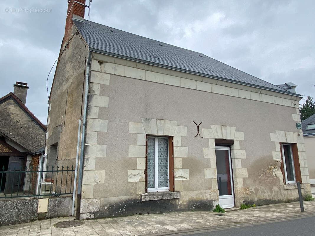 Maison à CONTRES