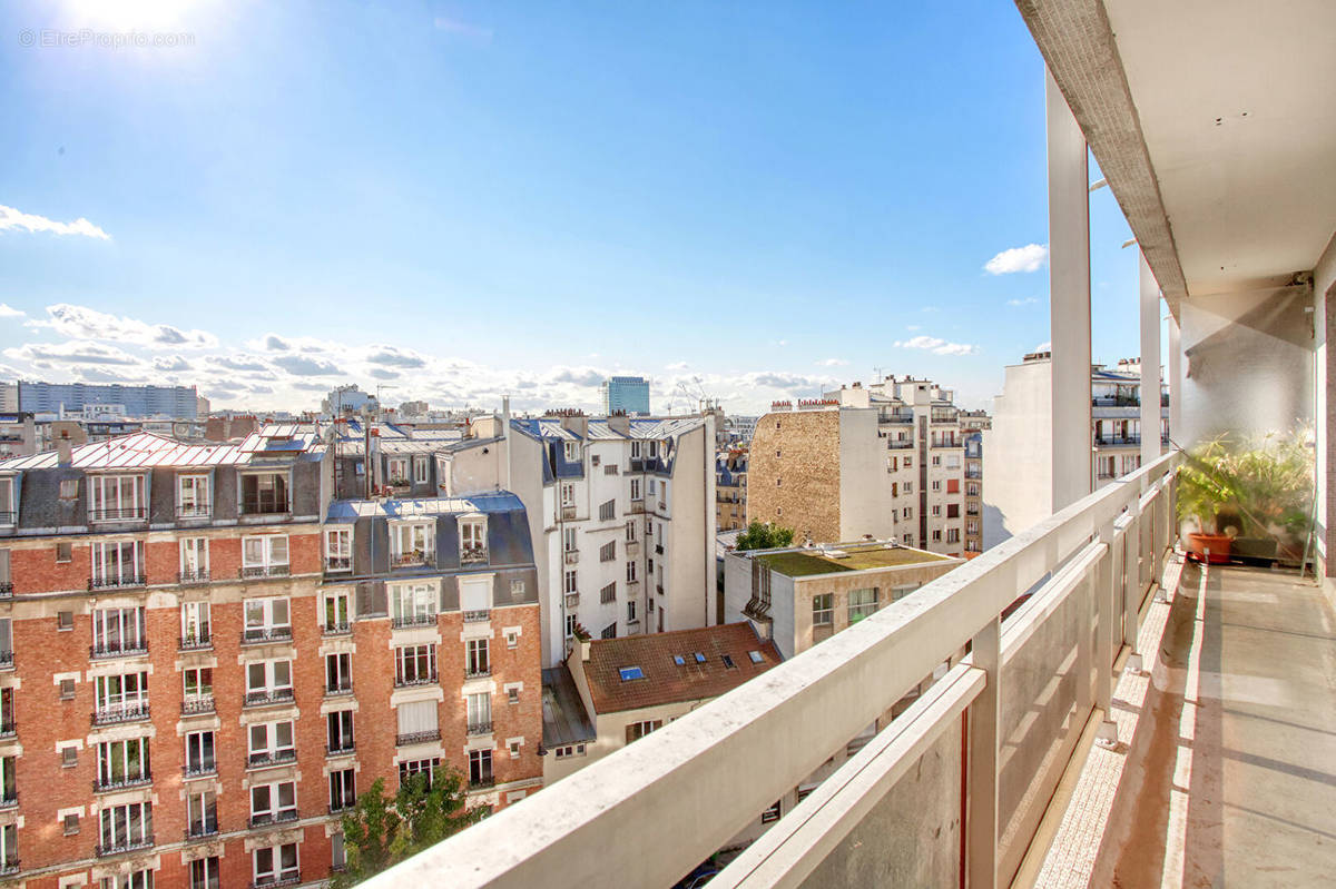 Appartement à PARIS-15E