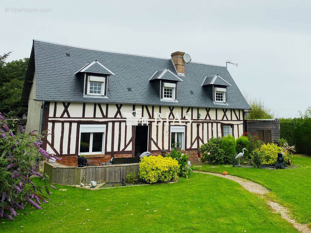 Maison à BERNAY