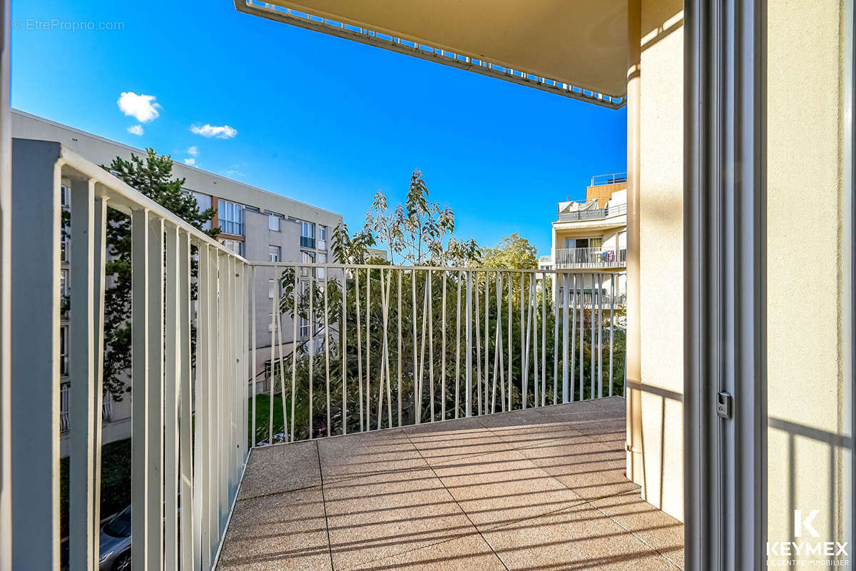 Appartement à EPINAY-SUR-SEINE