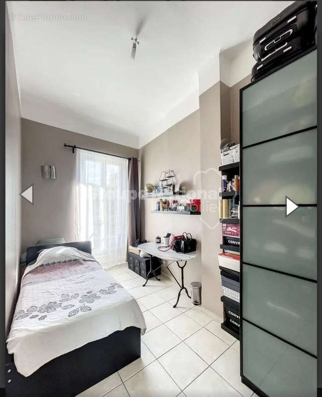 Appartement à MARSEILLE-1E