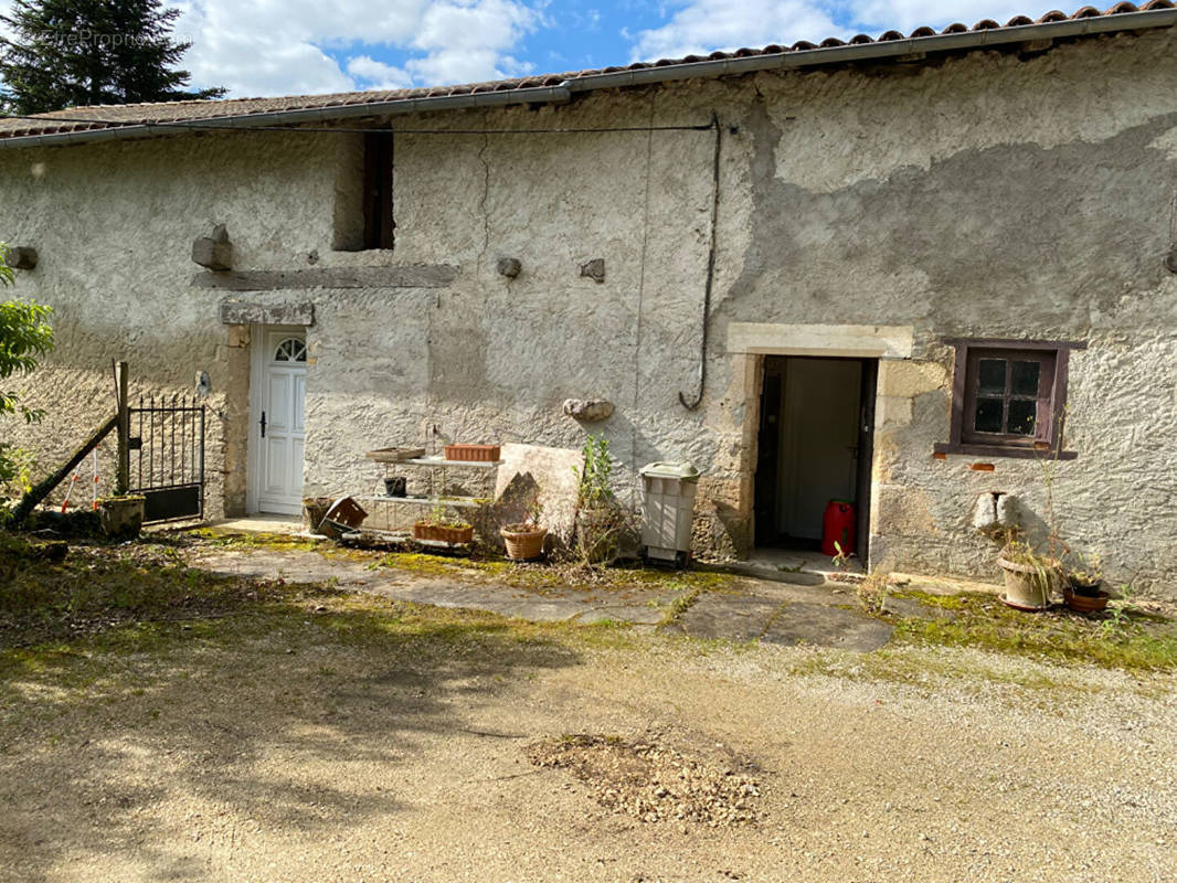 Maison à VAUNAC