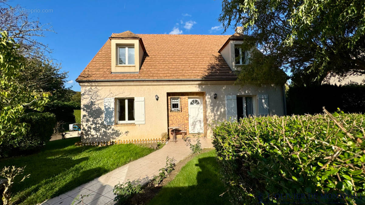 Maison à MONTFORT-L&#039;AMAURY