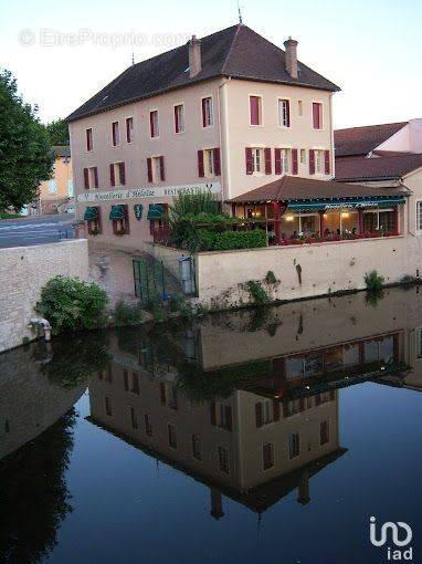 Photo 1 - Commerce à CLUNY