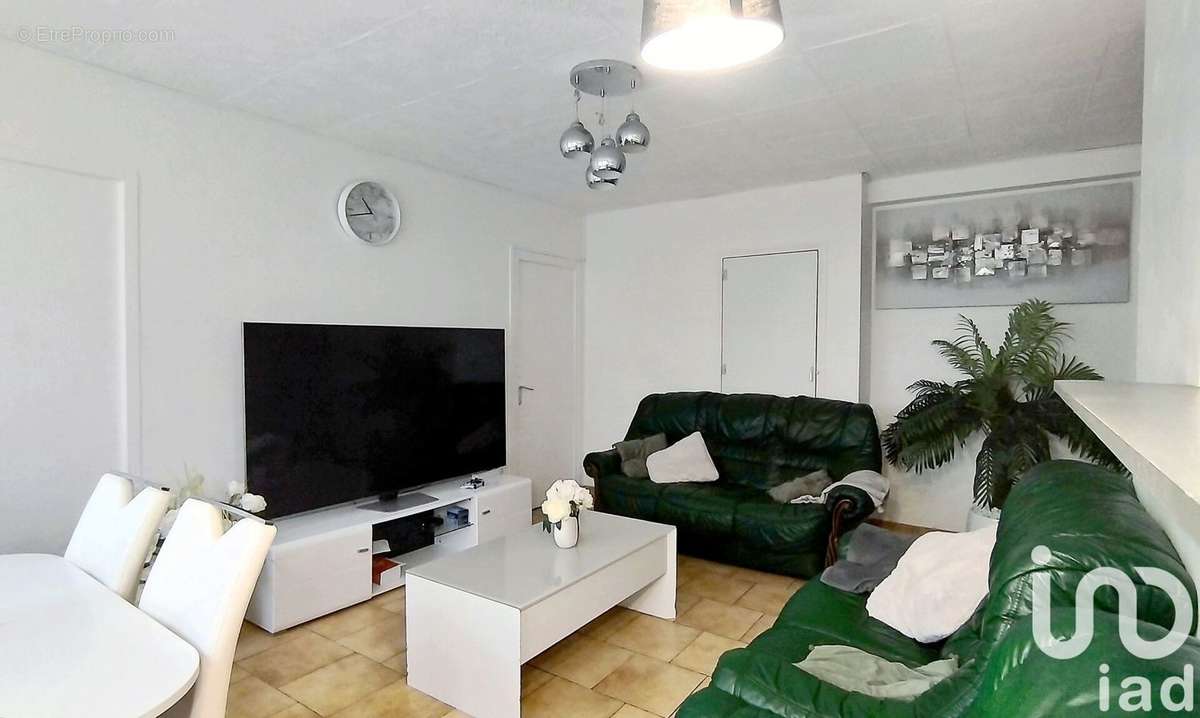 Photo 2 - Appartement à VIRY-CHATILLON