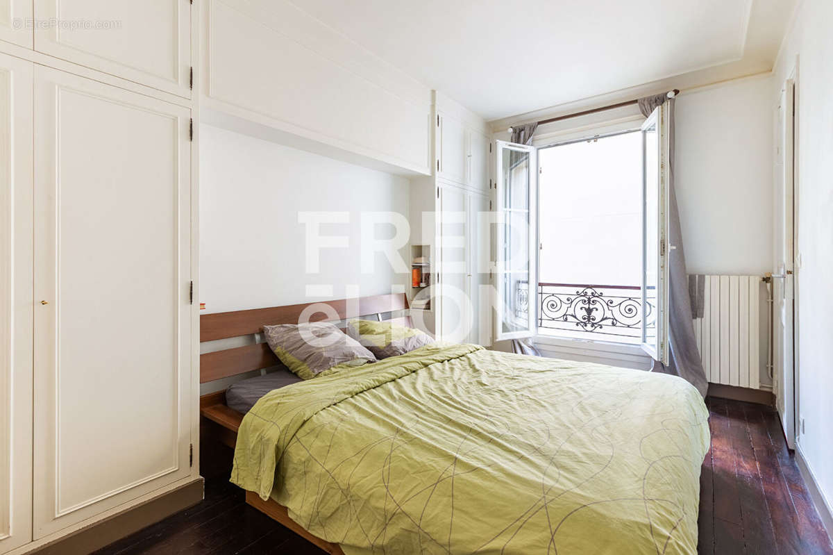 Appartement à PARIS-9E