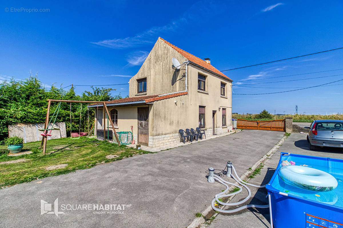 Maison à SAINTE-MARIE-KERQUE