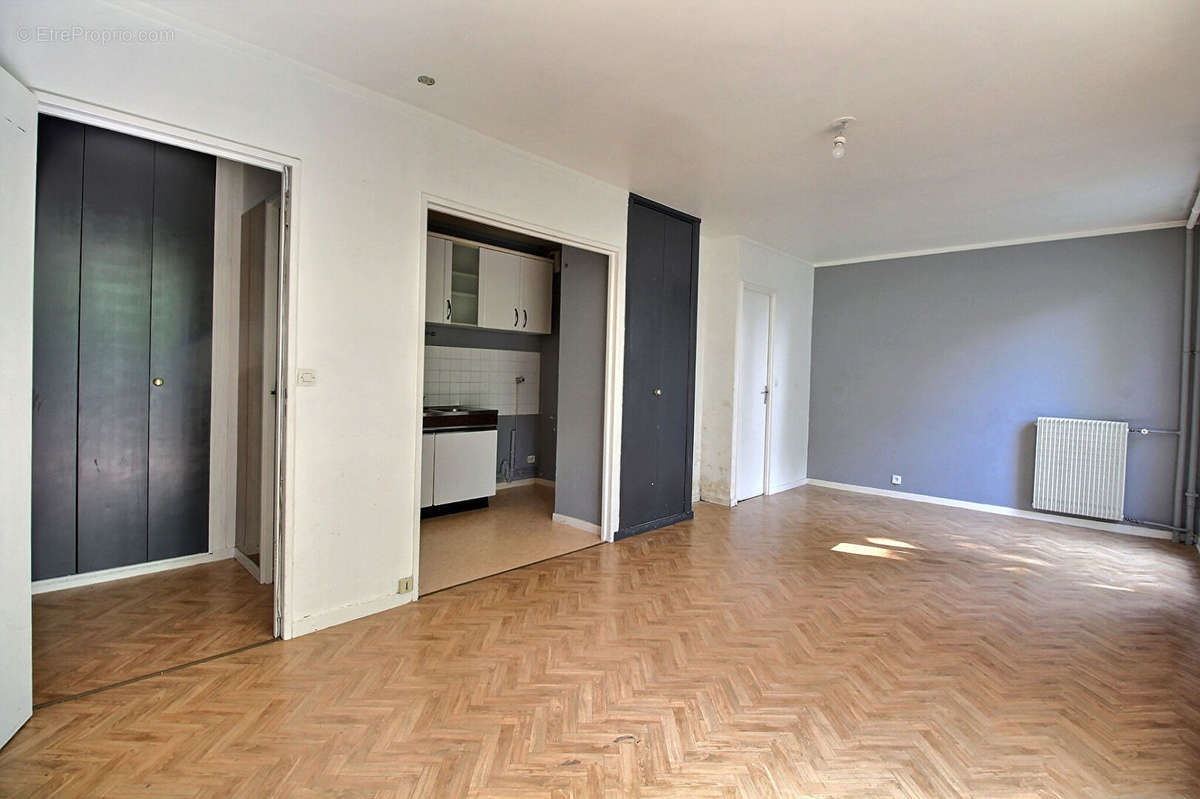 Appartement à COLOMBES