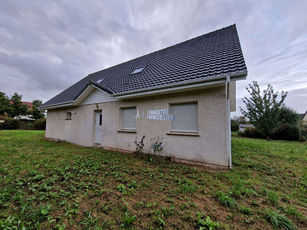 Maison à NOTRE-DAME-DE-GRAVENCHON