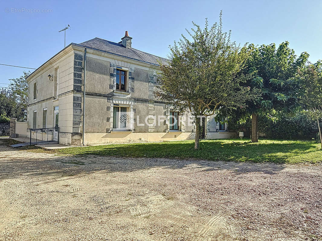 Maison à DOUE-LA-FONTAINE