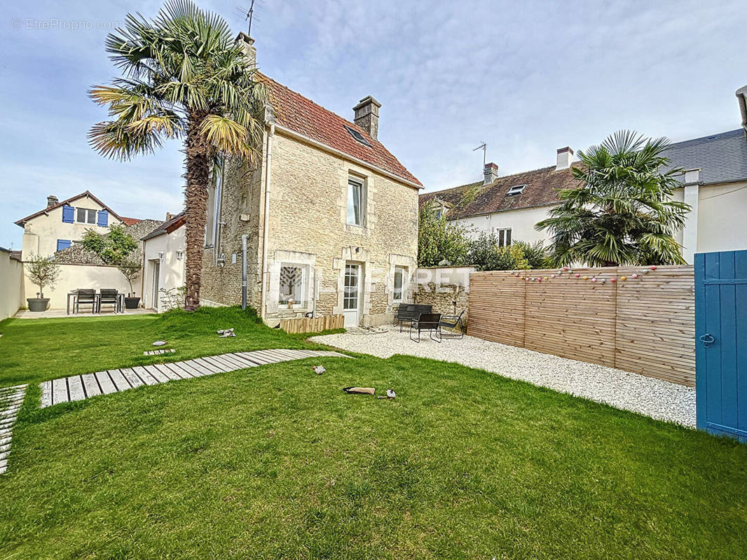 Maison à SAINT-AUBIN-D&#039;ARQUENAY