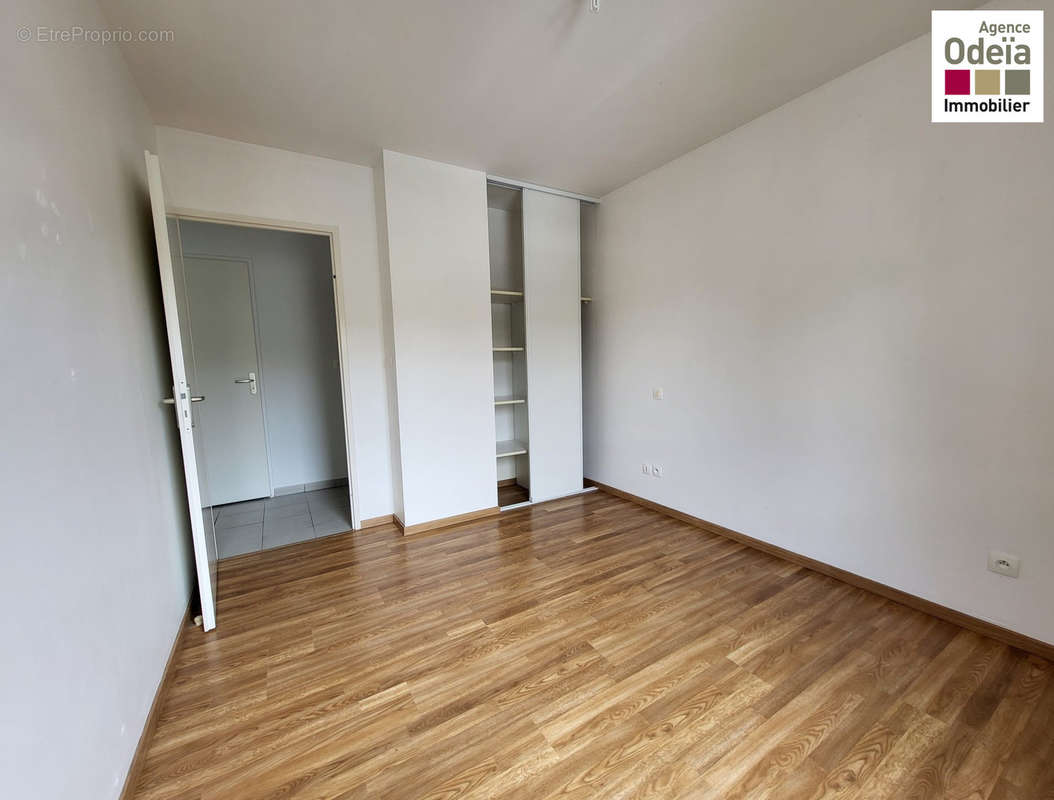 Agence Odeïa Immobilier - chambre avec placard - Appartement à AUDENGE