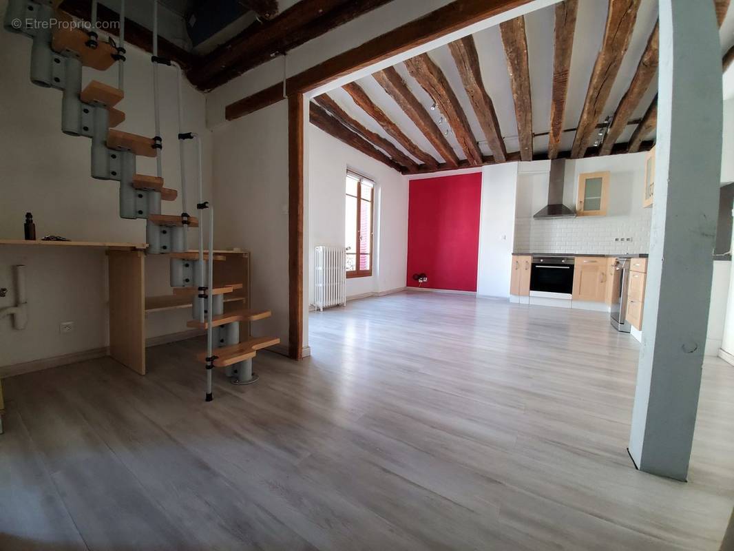 Appartement à MEZY-SUR-SEINE