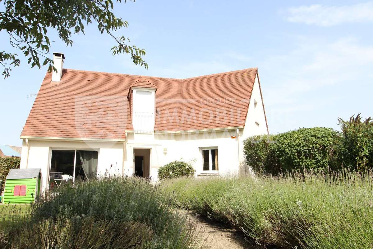 Maison à HEUDREVILLE-SUR-EURE