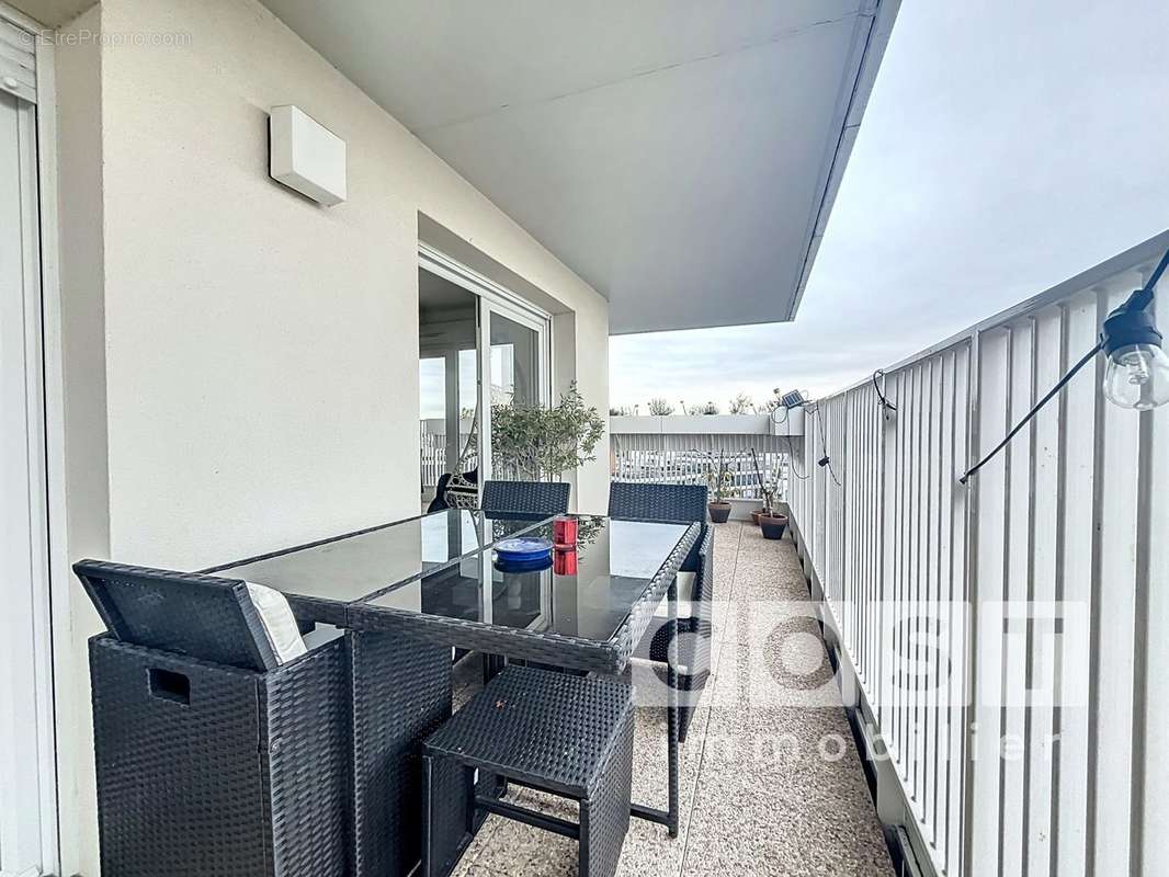 Appartement à GENNEVILLIERS