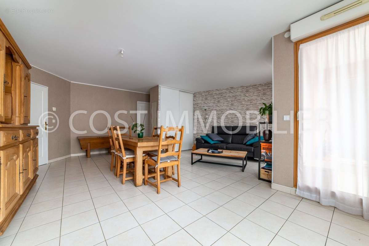 Appartement à ASNIERES-SUR-SEINE