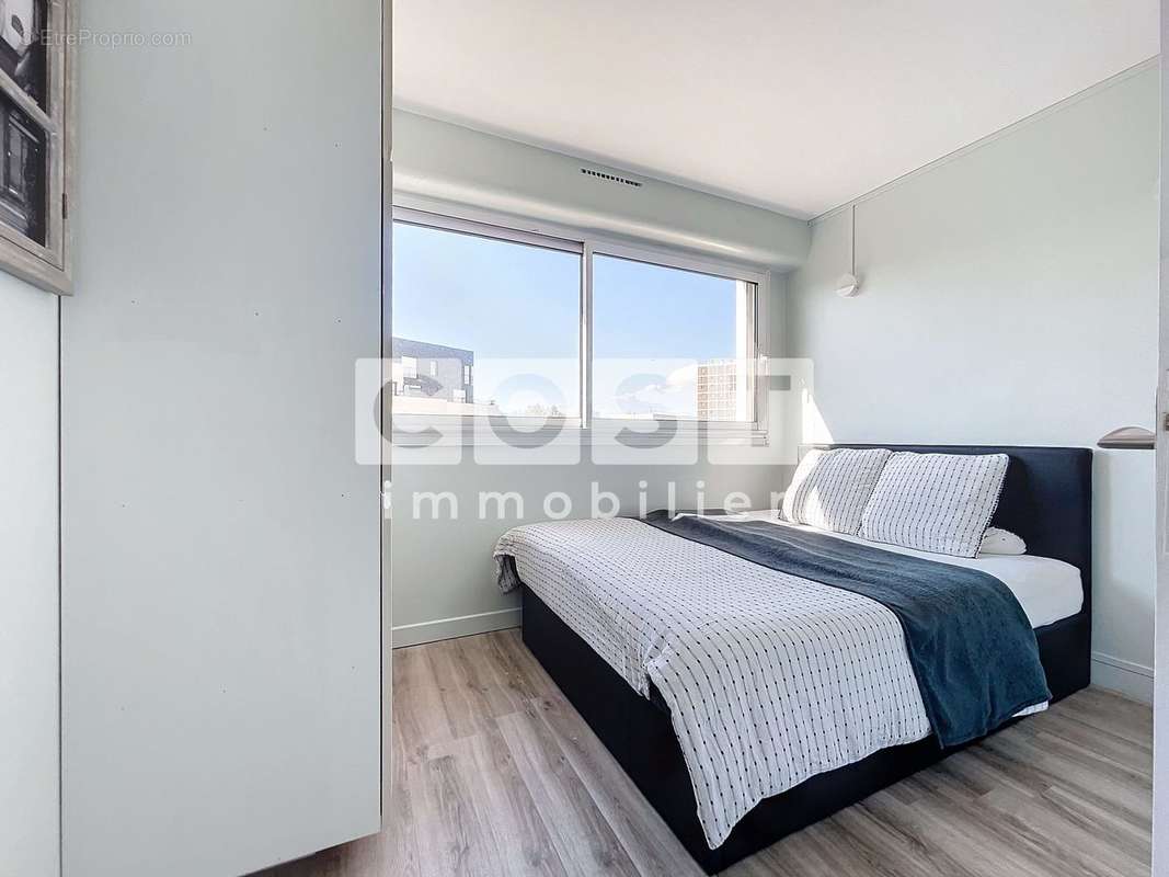 Appartement à COLOMBES