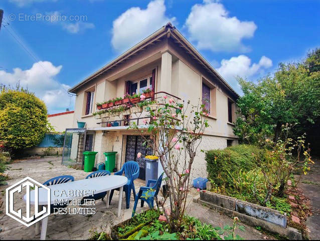 Maison à CLICHY-SOUS-BOIS